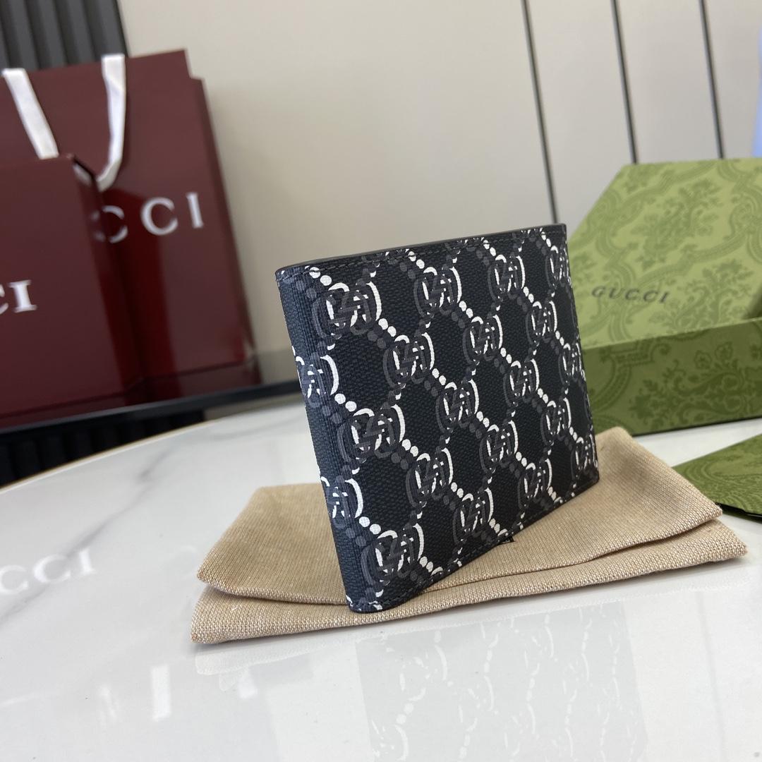 Gucci Bi-fold Wallet With GG Shadow - 