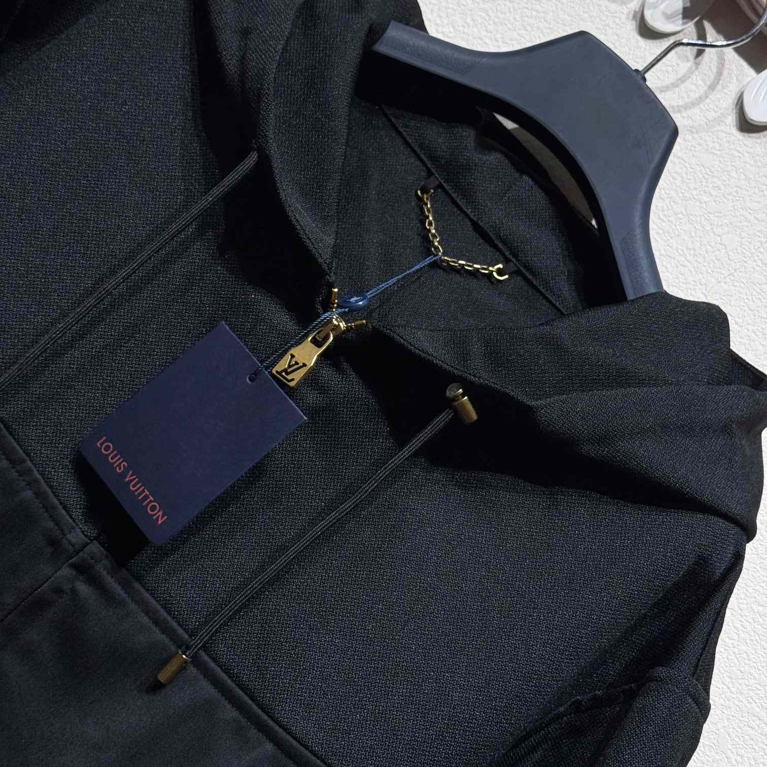 Louis Vuitton Technical Hooded Cotton Blouson   1AFRGI - PerfectKickZ