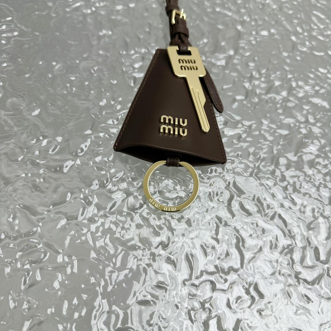 Miu Miu Logo-lettering Leather Trick - PerfectKickZ