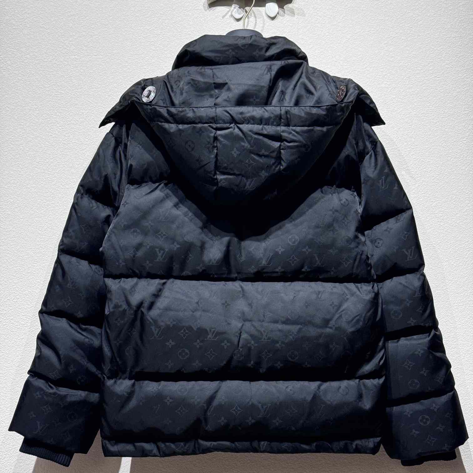 Louis Vuitton Monogram Puffer Jacket    1AGAEQ - PerfectKickZ