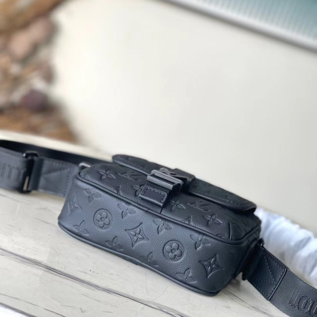 Louis Vuitton Getaway Messenger  M12516 - PerfectKickZ