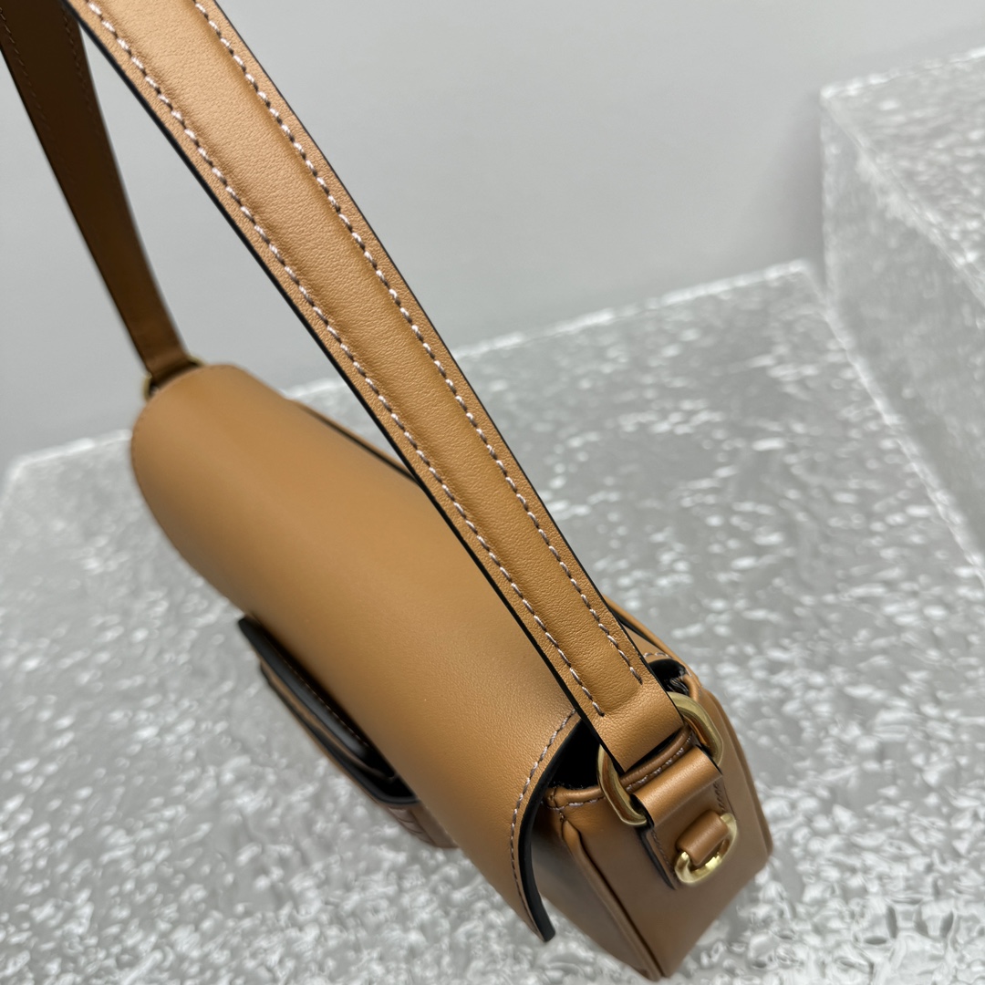 Miu Miu Penny Leather Bag - PerfectKickZ