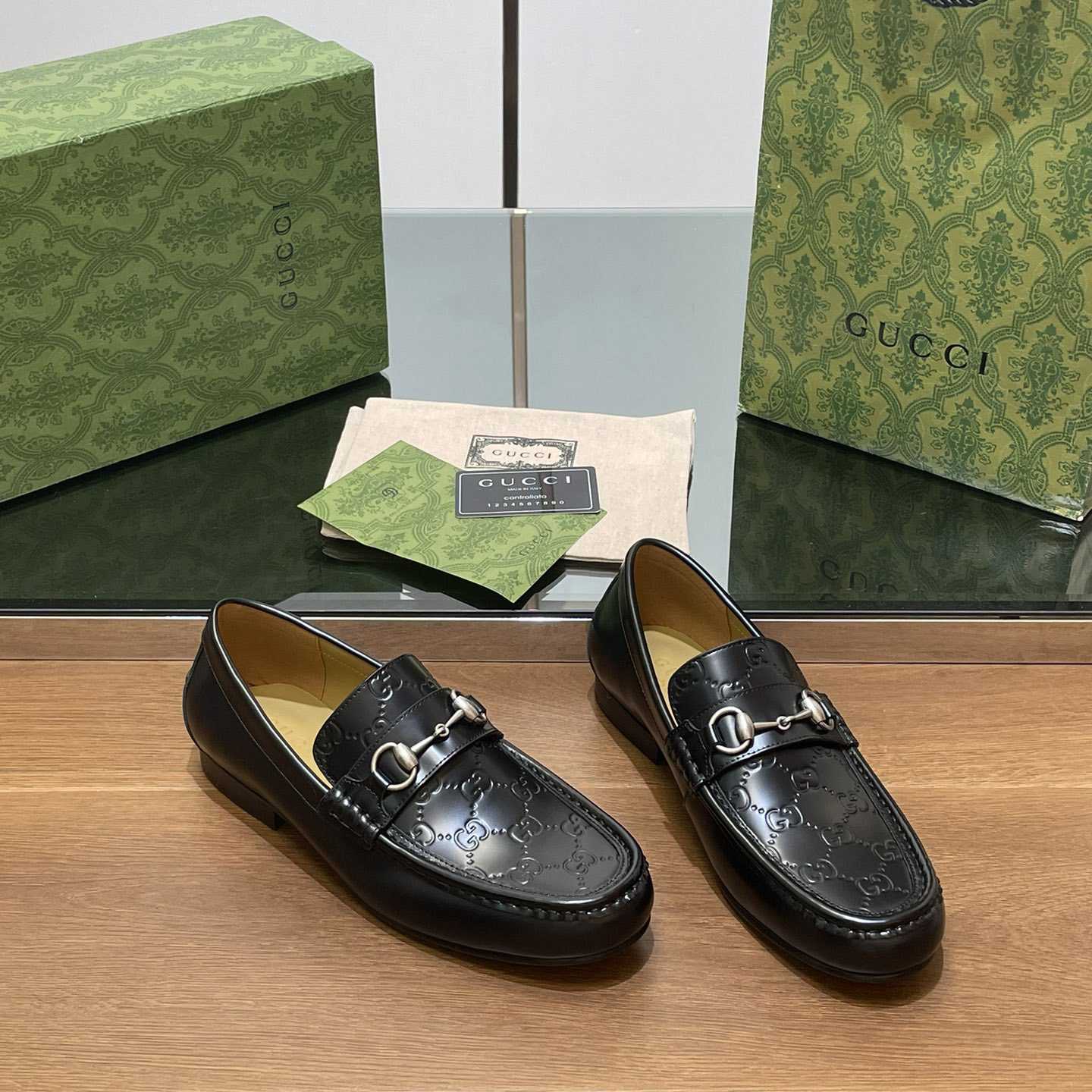 Gucci Men's Loafer With Horsebit - PerfectKickZ