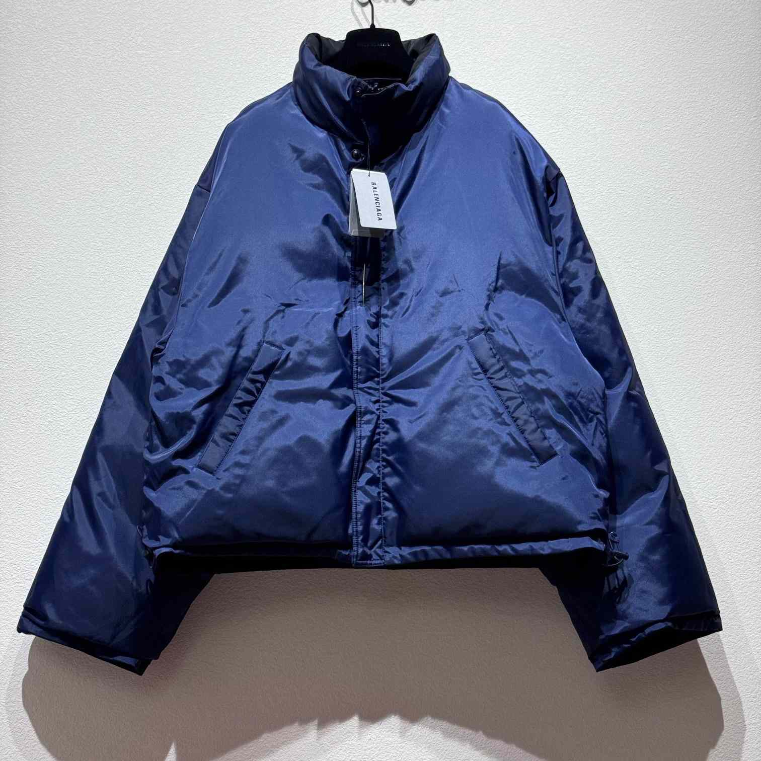 Balenciaga Loop Sports Icon Reversible Puffer In Black - PerfectKickZ