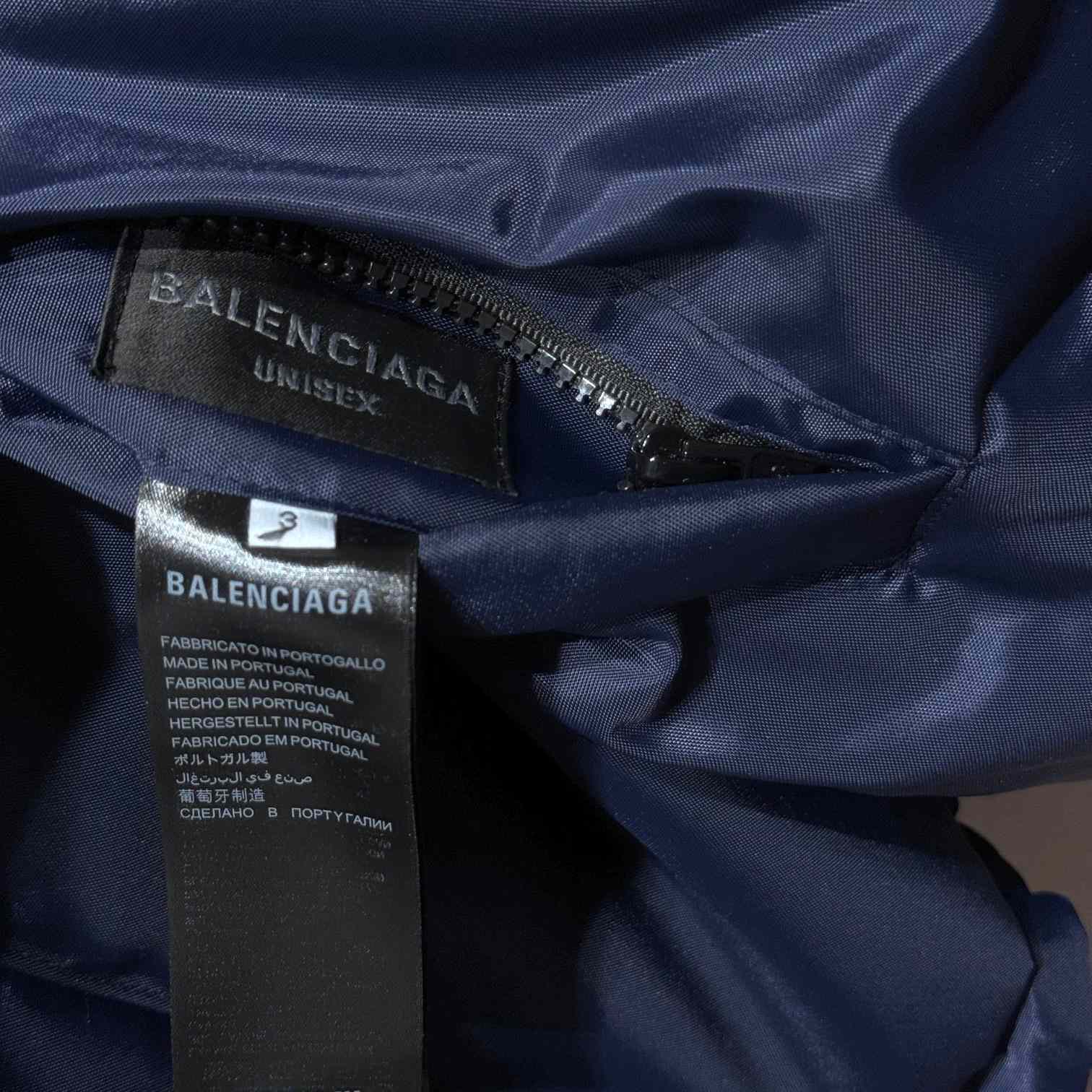 Balenciaga Loop Sports Icon Reversible Puffer In Black - PerfectKickZ