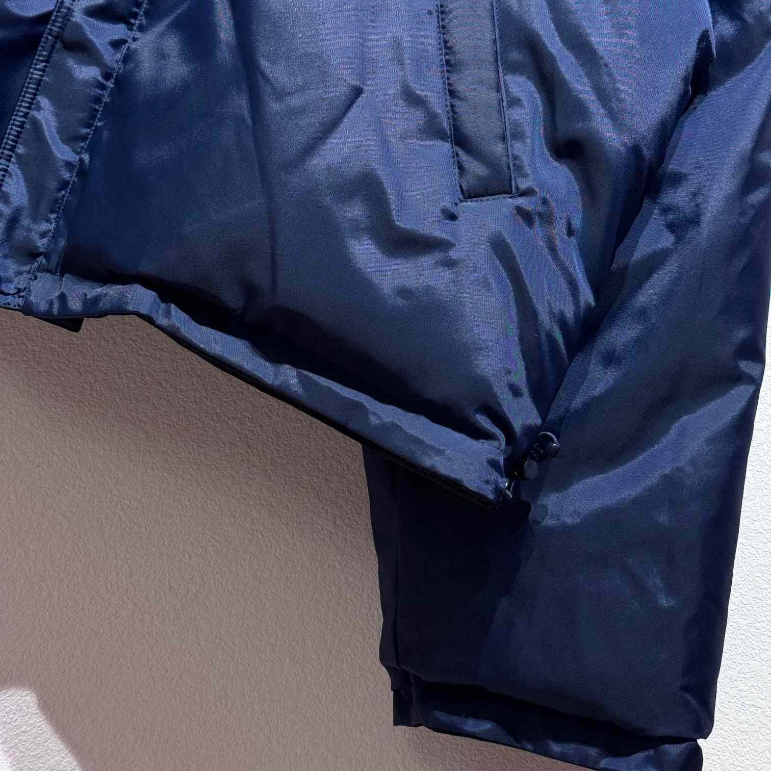 Balenciaga Loop Sports Icon Reversible Puffer In Black - PerfectKickZ