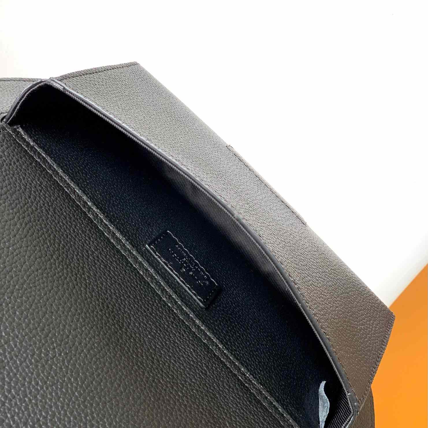 Louis Vuitton Takeoff Sling  M57081 - PerfectKickZ