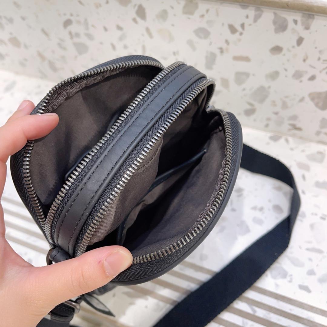 Bottega Veneta Crossbody Bag  - PerfectKickZ