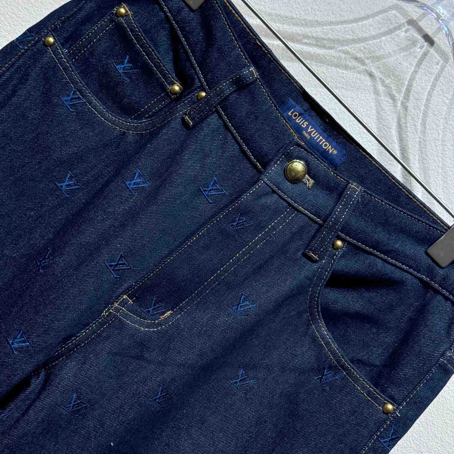 Louis Vuitton LV Blason Embroidered Denim Pants    1AFY23 - PerfectKickZ