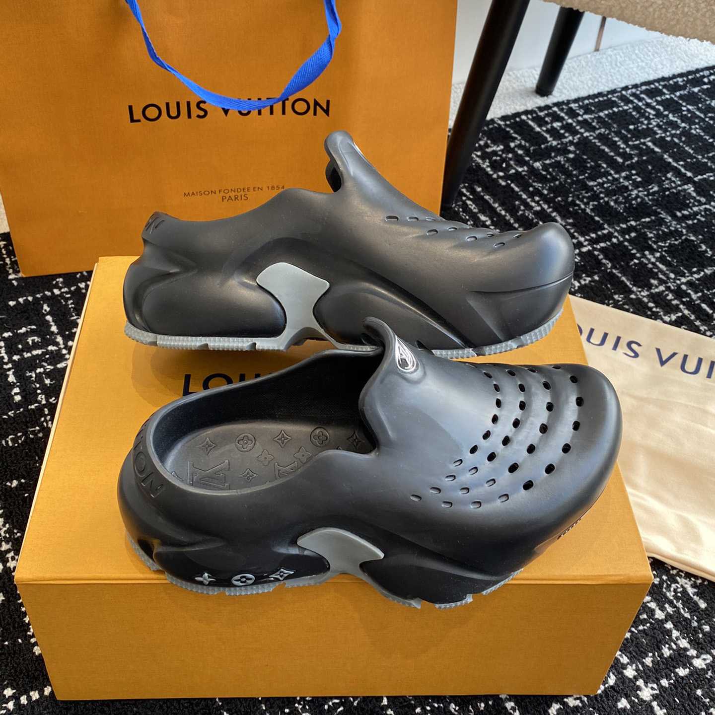 Louis Vuitton LV Shark Clog   1ABSN3 - PerfectKickZ
