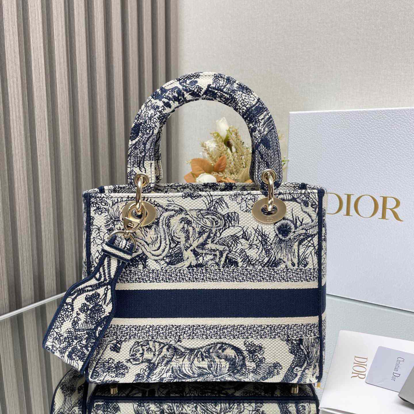 Dior Dioramour Medium Lady D-Lite Bag - PerfectKickZ