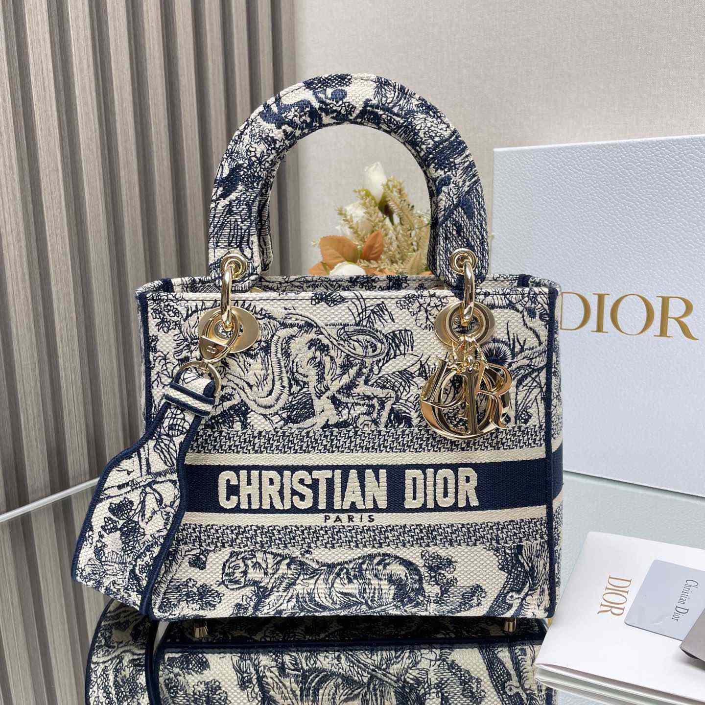 Dior Dioramour Medium Lady D-Lite Bag - PerfectKickZ