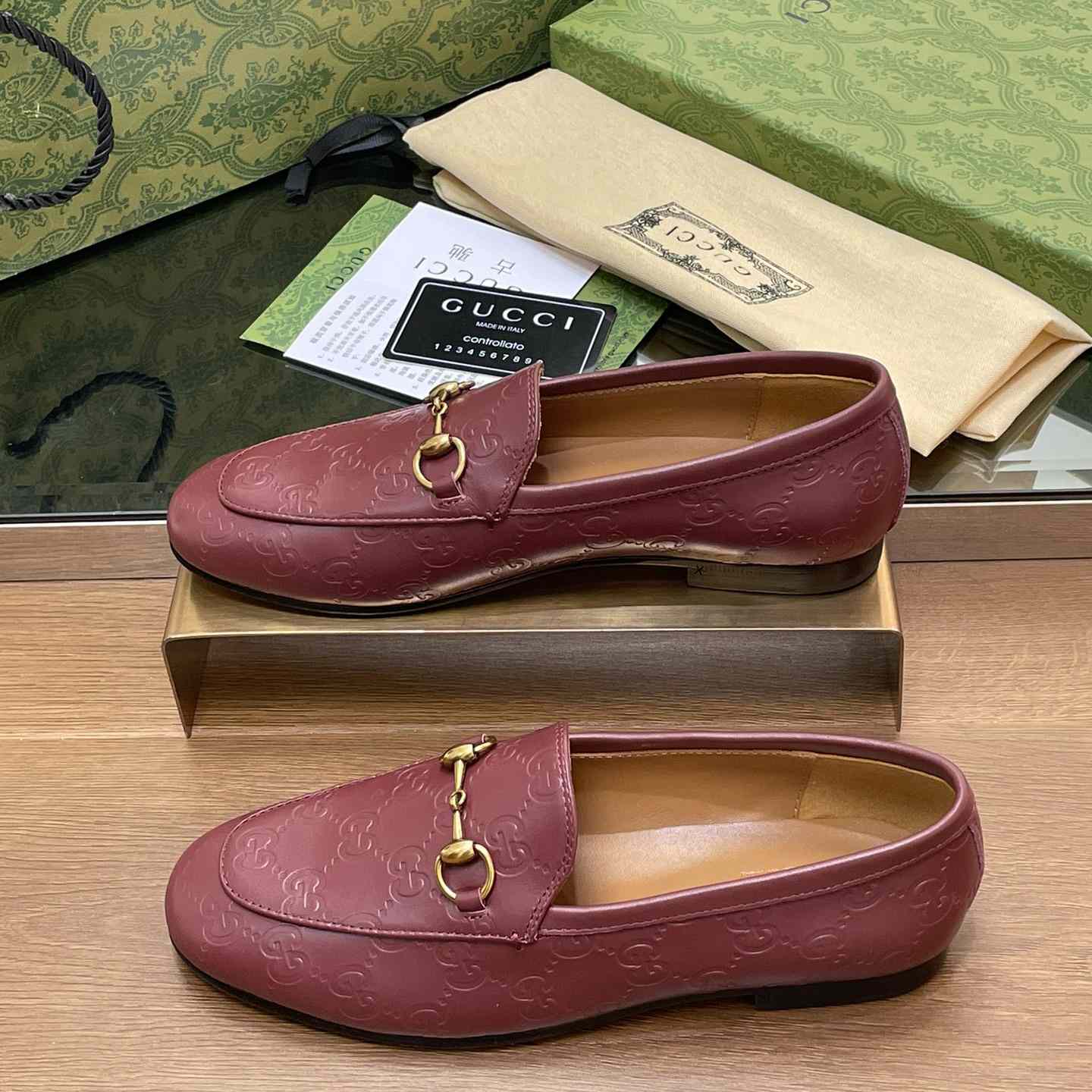Gucci Women's Gucci Jordaan Loafer - PerfectKickZ