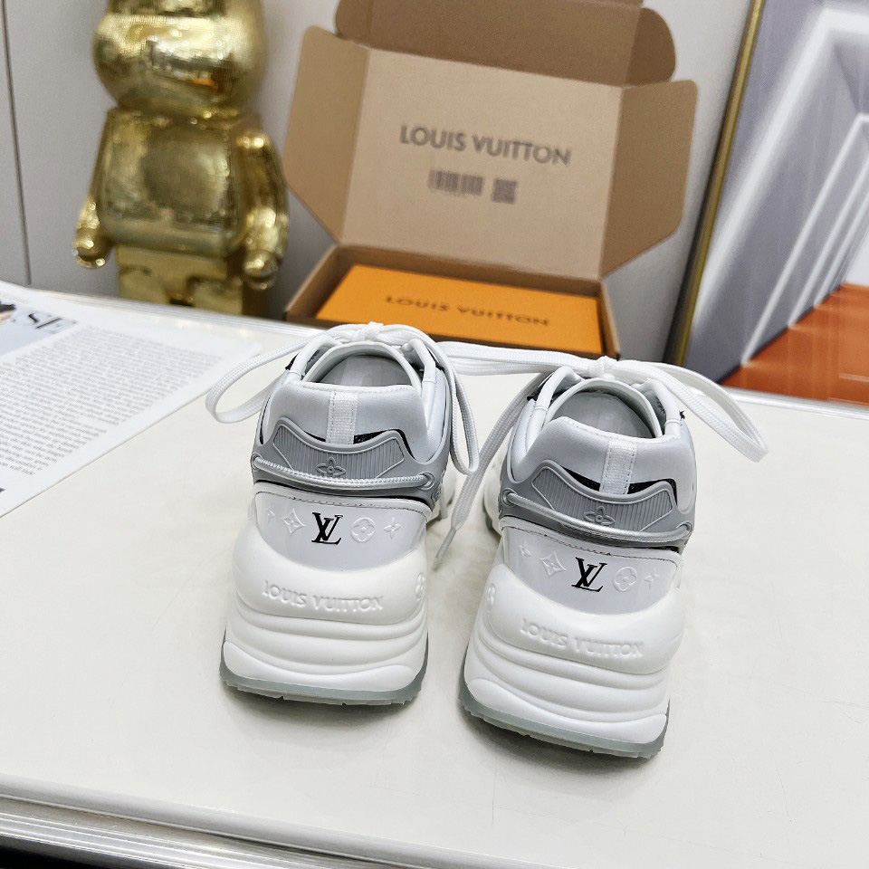 Louis Vuitton Run 55 Sneaker        1AD2MR - 