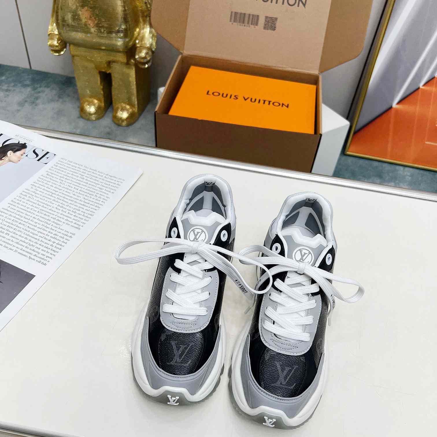 Louis Vuitton Run 55 Sneaker        1AD2MR - 