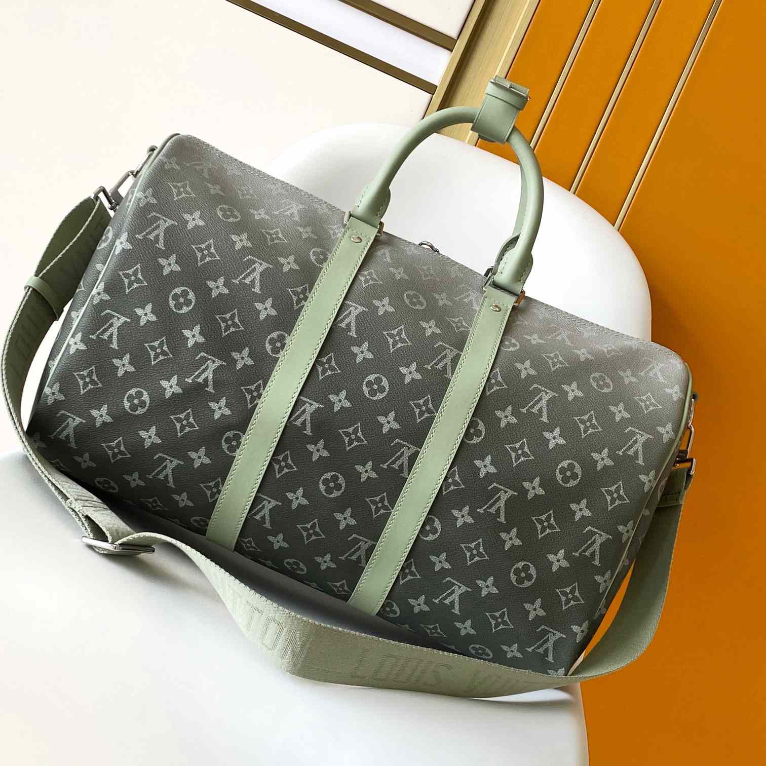 Louis Vuitton Keepall 45   M11718  - PerfectKickZ