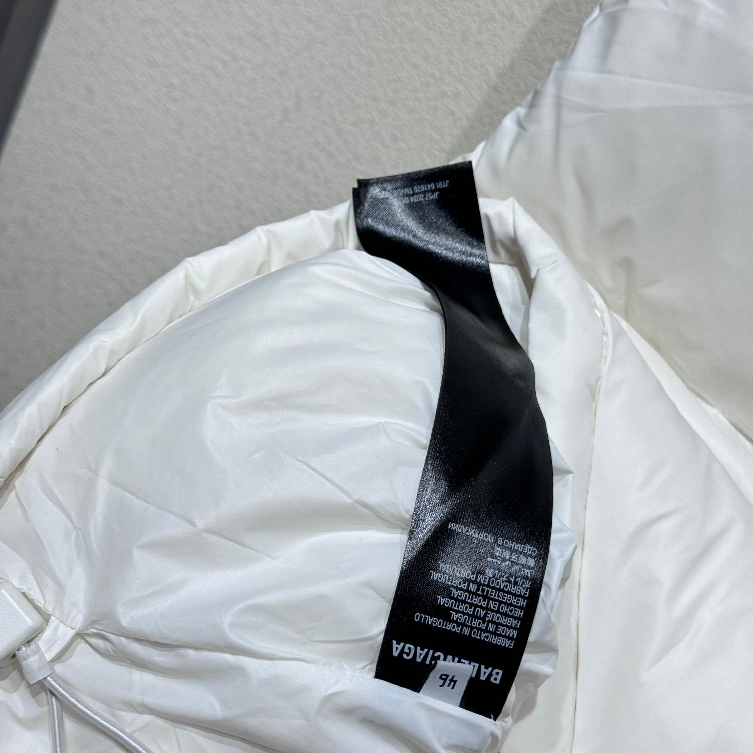 Balenciaga 3B Puffer Vest - PerfectKickZ