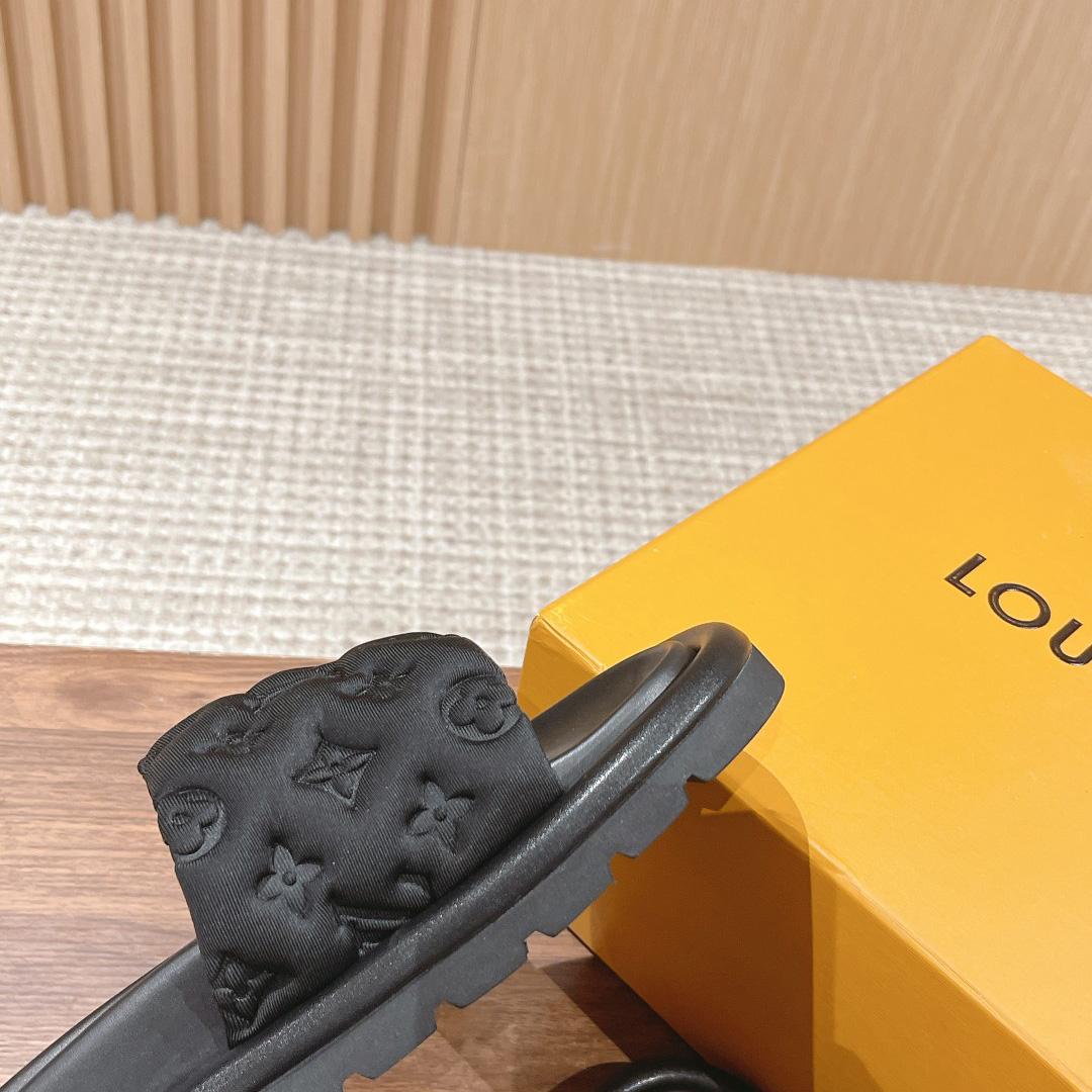 Louis Vuitton Pool Pillow Comfort Mules - PerfectKickZ