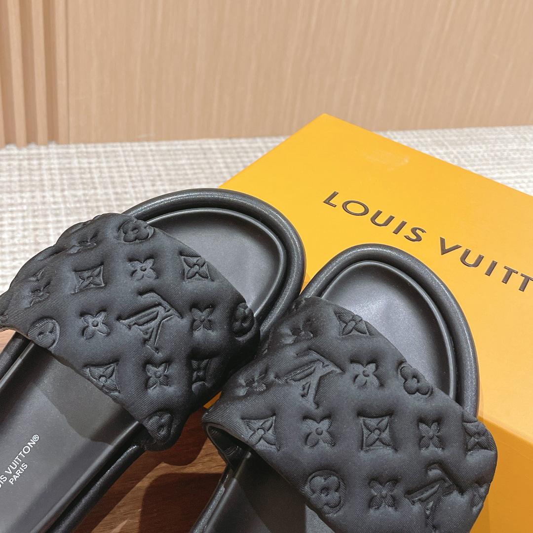 Louis Vuitton Pool Pillow Comfort Mules - PerfectKickZ