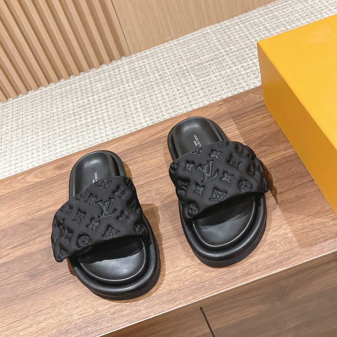 Louis Vuitton Pool Pillow Comfort Mules - PerfectKickZ