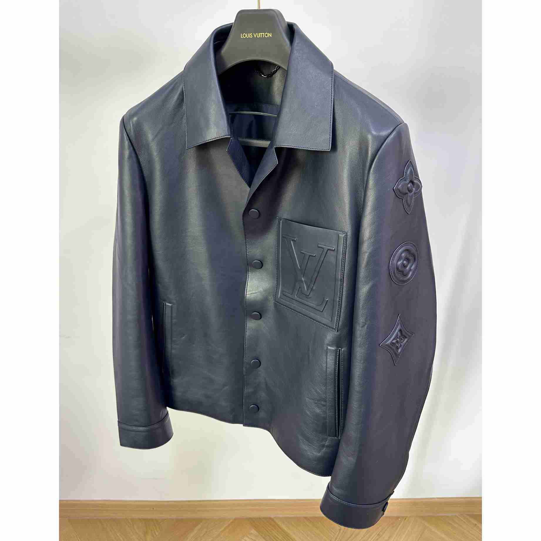 Louis Vuitton Chic Leather Blouson With 3D Details   1AFVPT - PerfectKickZ