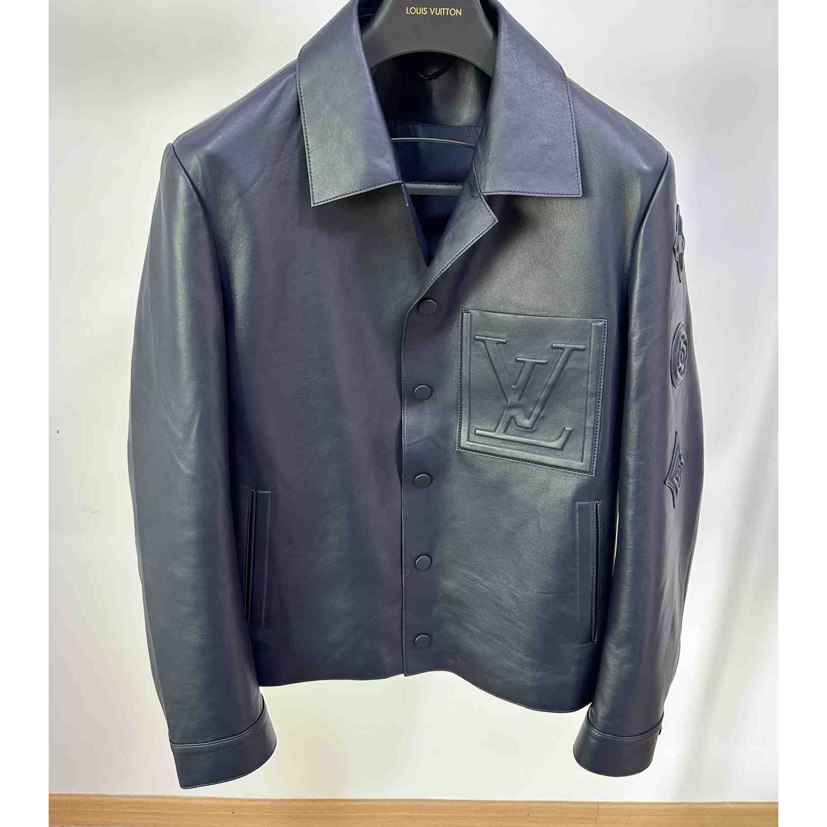 Louis Vuitton Chic Leather Blouson With 3D Details   1AFVPT - PerfectKickZ