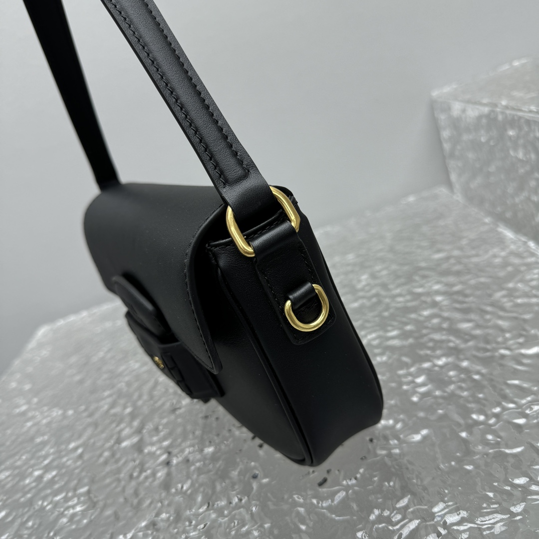 Miu Miu Penny Leather Bag - PerfectKickZ