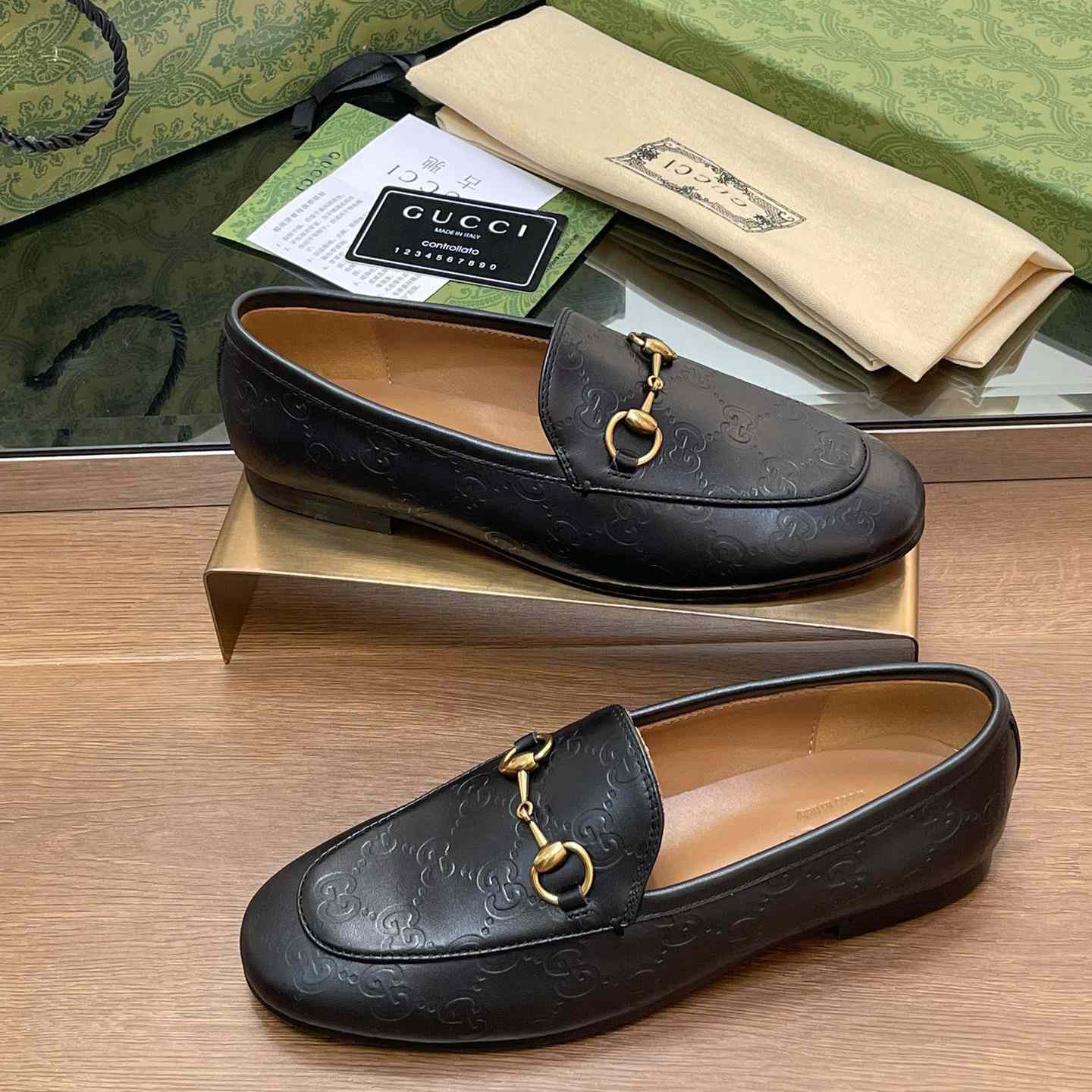 Gucci Women's Gucci Jordaan Loafer - PerfectKickZ