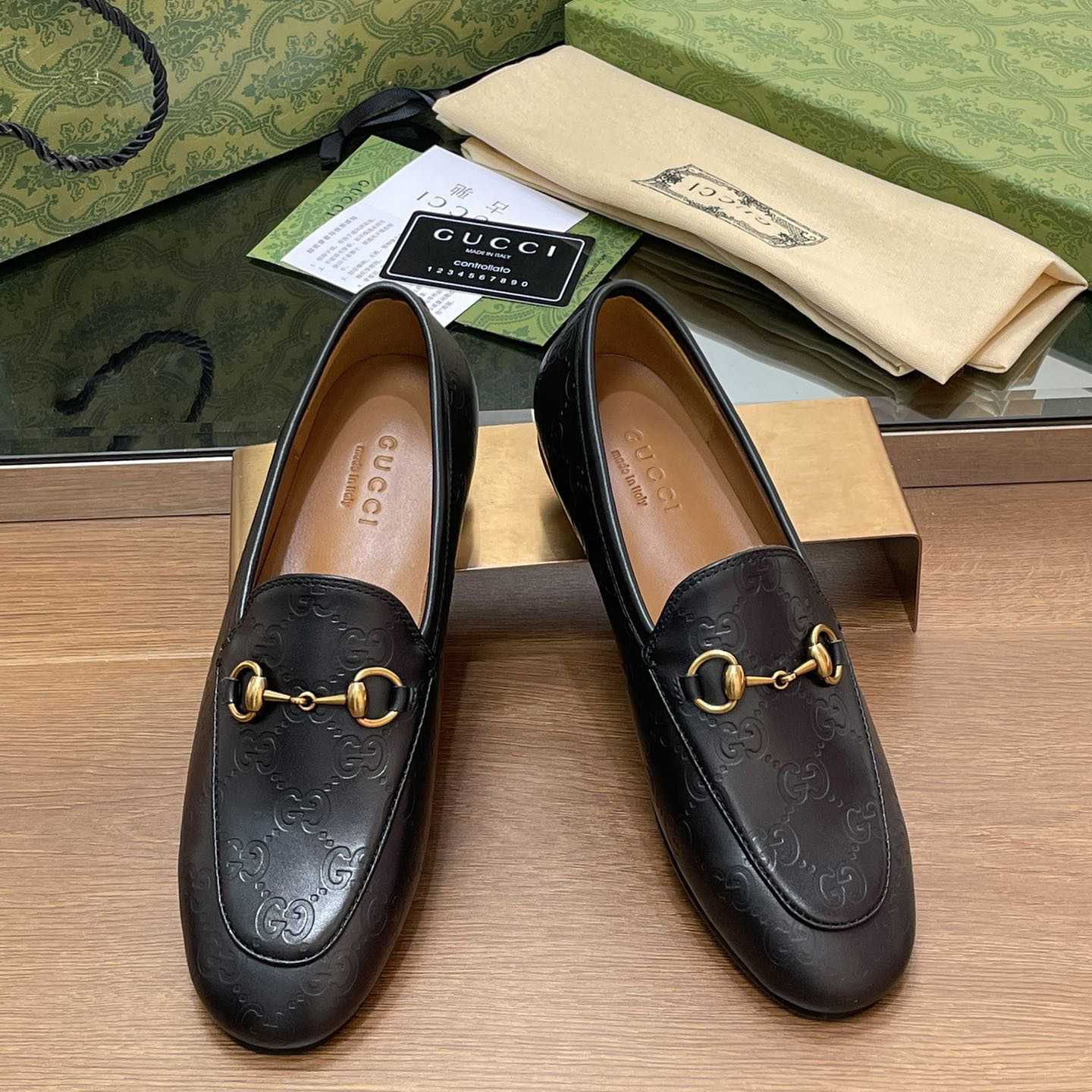 Gucci Women's Gucci Jordaan Loafer - PerfectKickZ