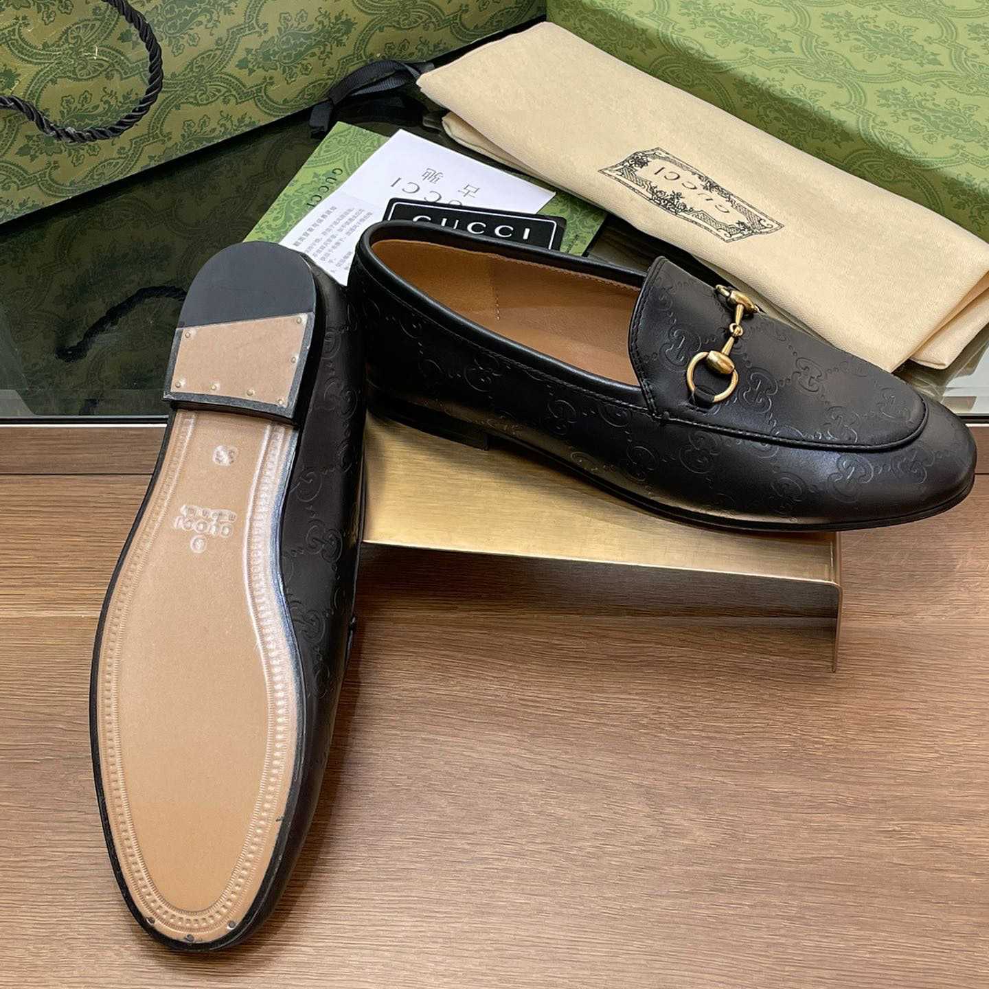 Gucci Women's Gucci Jordaan Loafer - PerfectKickZ