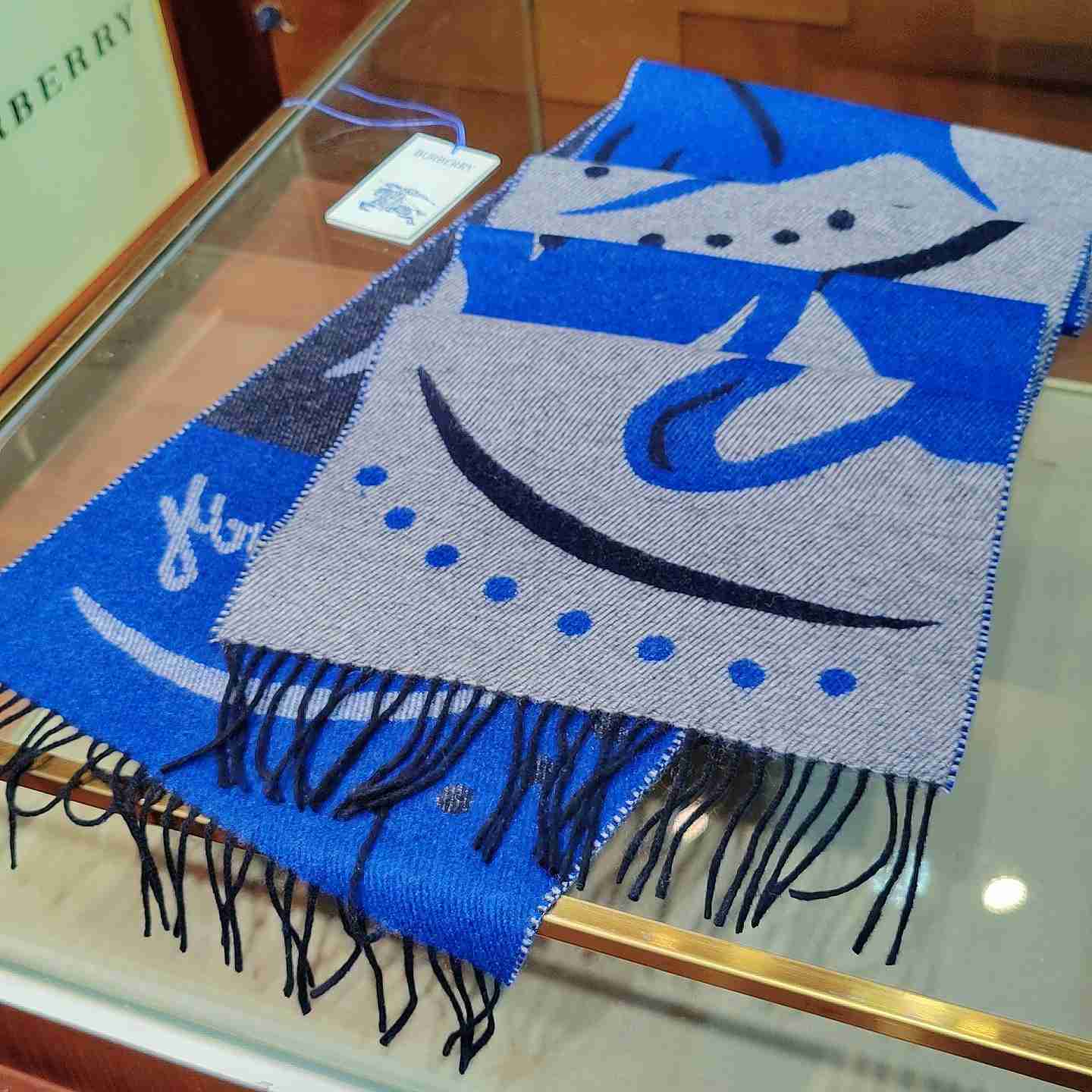 Burberry Mirrored Horse Cashmere Scarf - PerfectKickZ