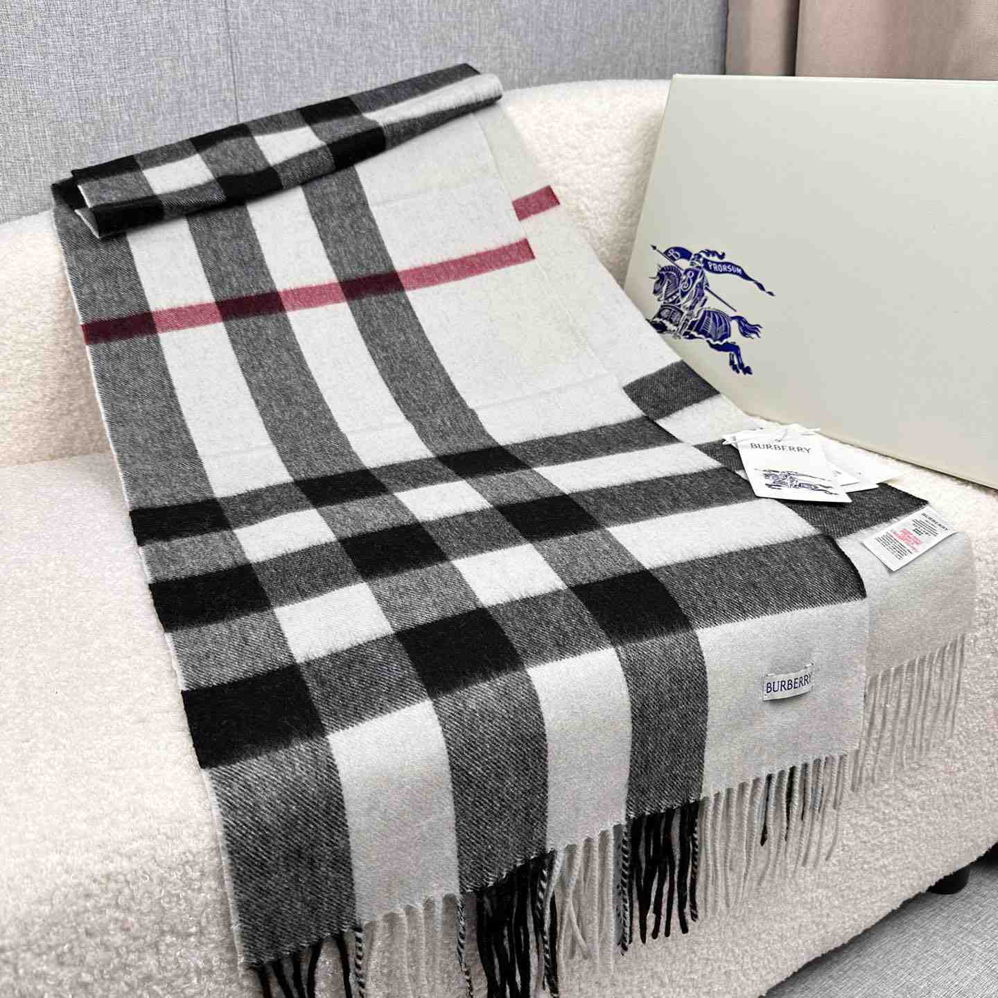 Burberry Scarf   180*40cm - PerfectKickZ