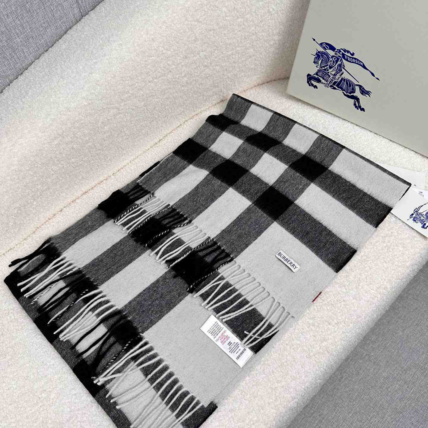 Burberry Scarf   180*40cm - PerfectKickZ