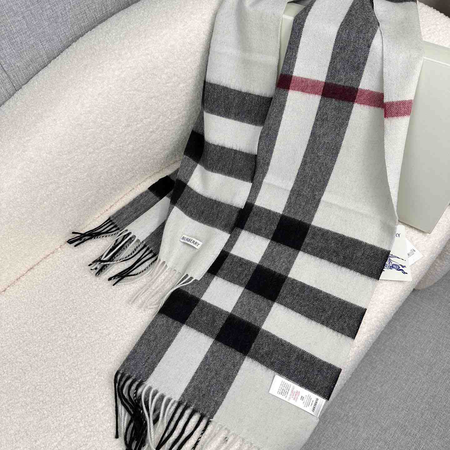 Burberry Scarf   180*40cm - PerfectKickZ