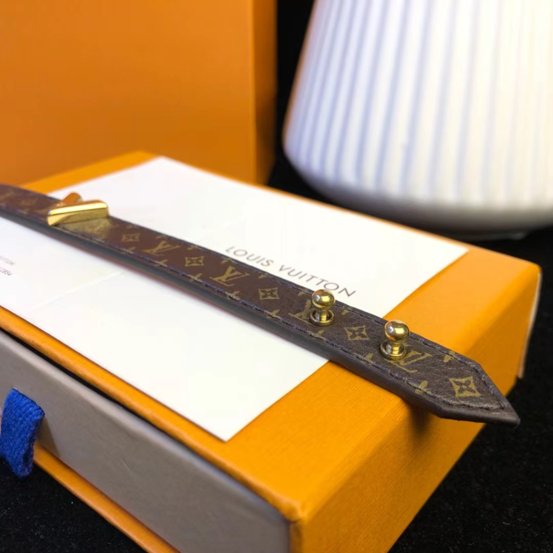 Louis Vuitton Bracelet   - PerfectKickZ