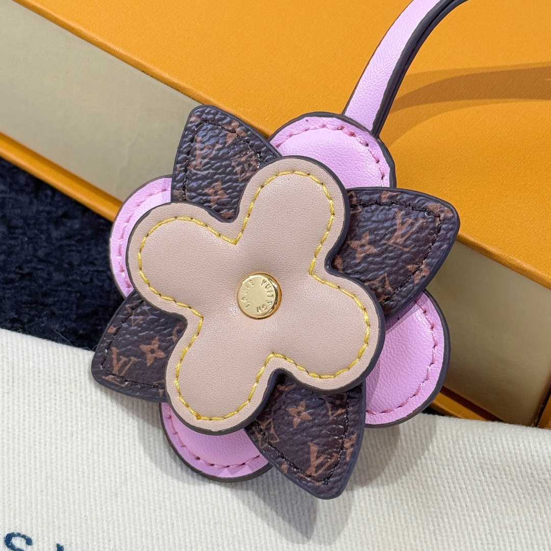 Louis Vuitton My Monogram Layers Bag Charm  M02135 - PerfectKickZ