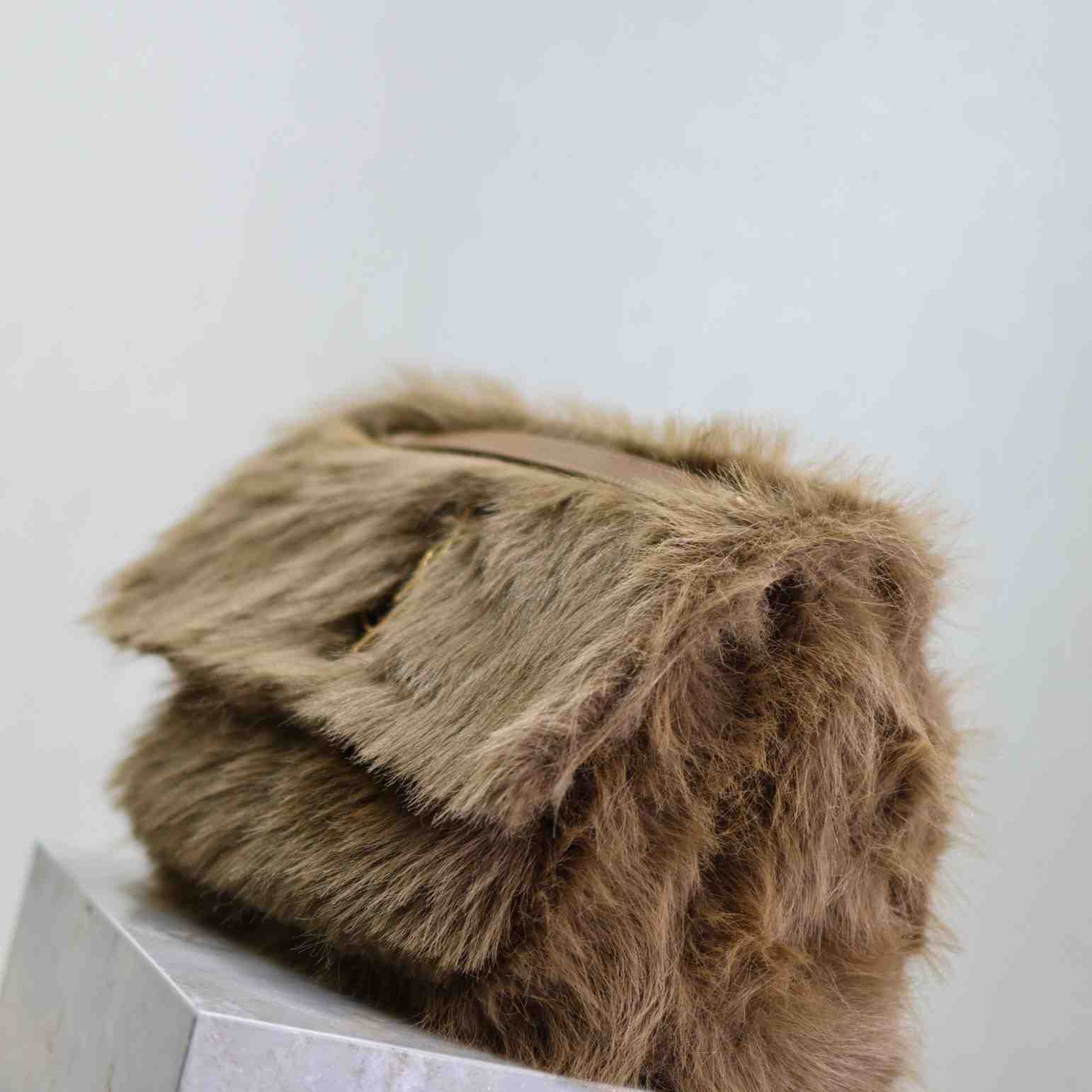 Saint Laurent Shoulder Bag (28×20×8.5cm) - PerfectKickZ