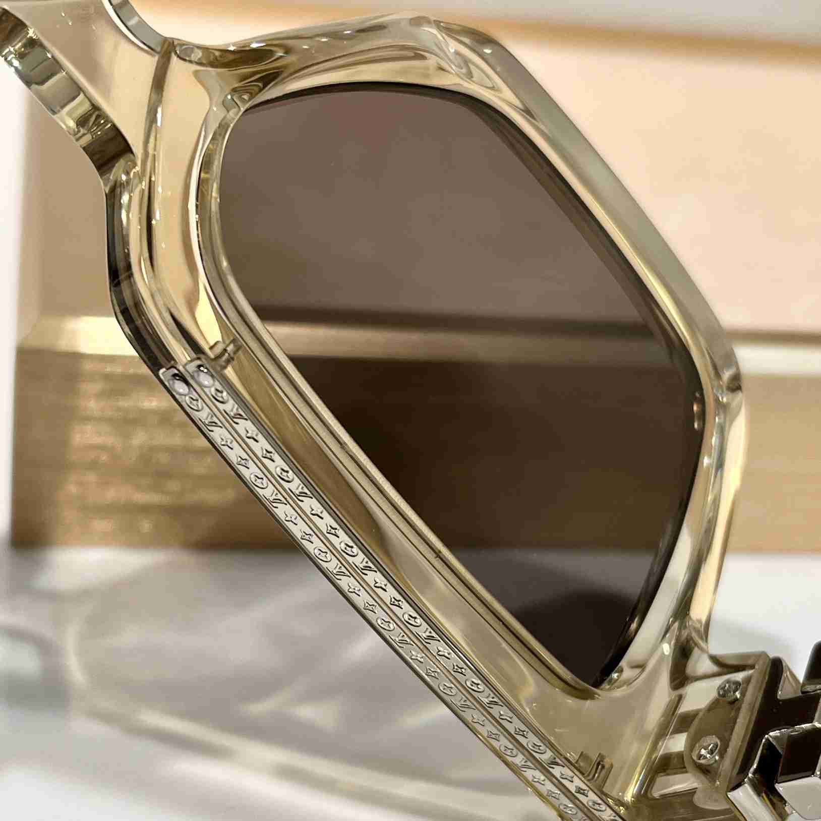 Louis Vuitton 1.1 Millionaires Square Sunglasses  LV96006 - PerfectKickZ