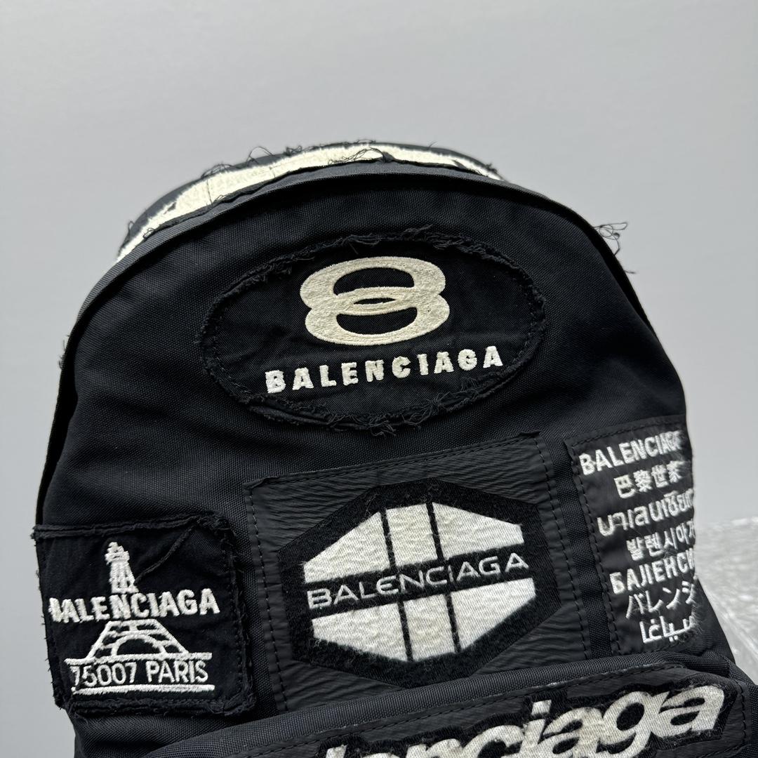 Balenciaga Explorer Patched Backpack   32x9x 47cm - 