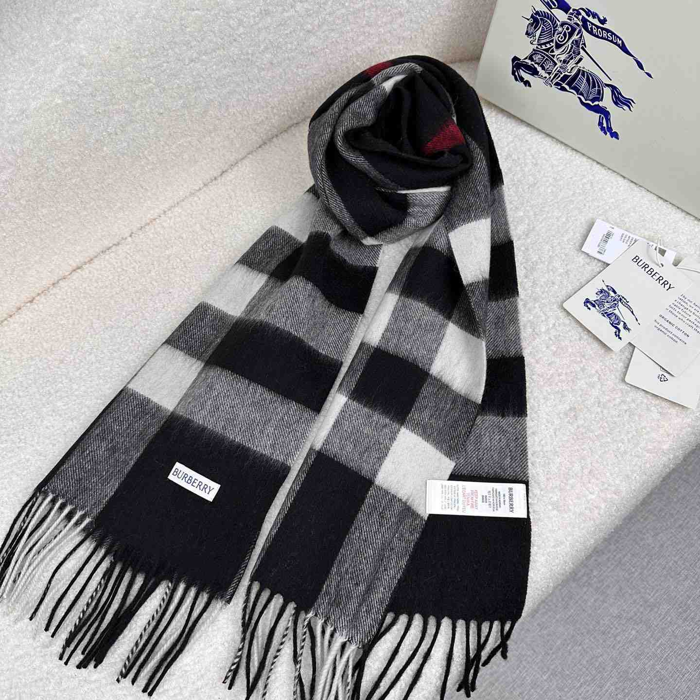 Burberry Scarf   180*40cm - PerfectKickZ