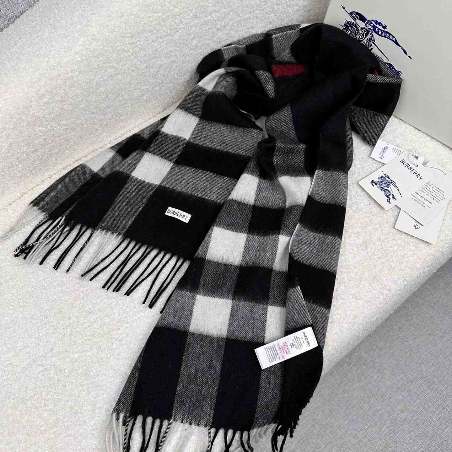 Burberry Scarf   180*40cm - PerfectKickZ