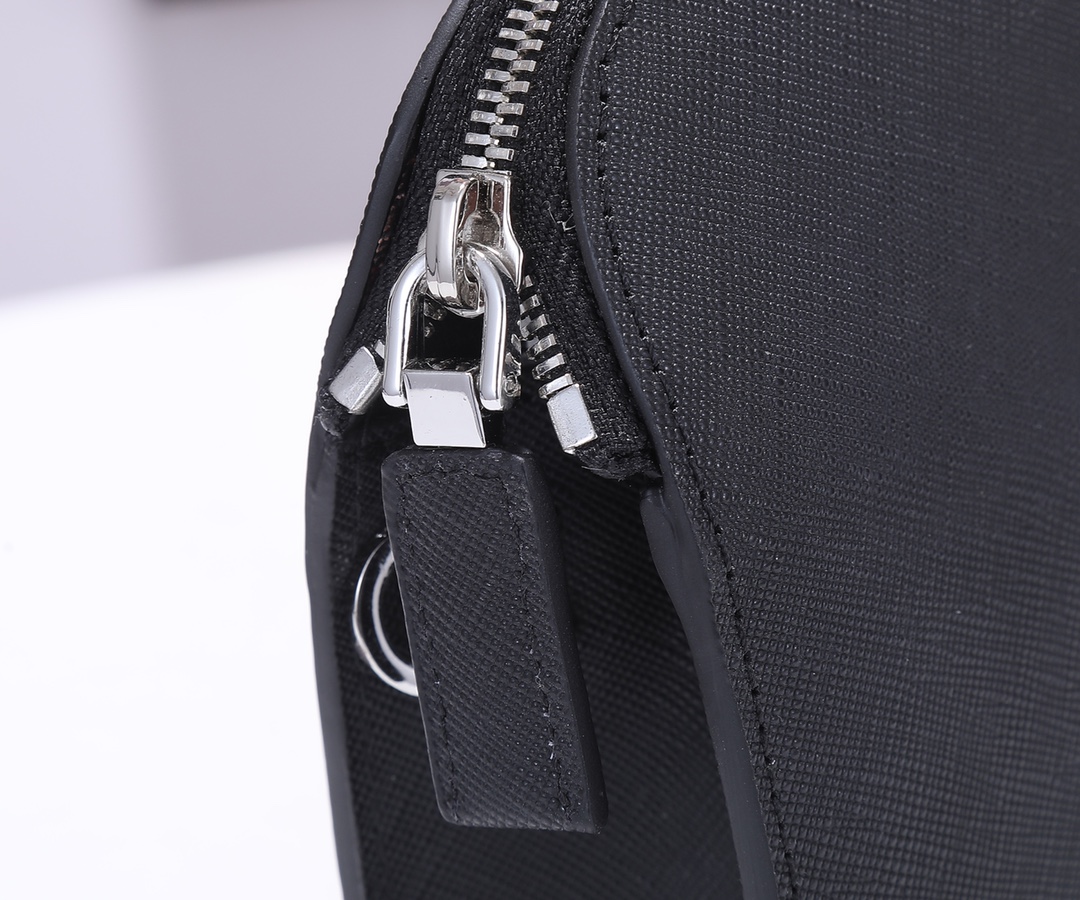Prada Saffiano Leather Clutch  (26.5*17*5cm) - PerfectKickZ