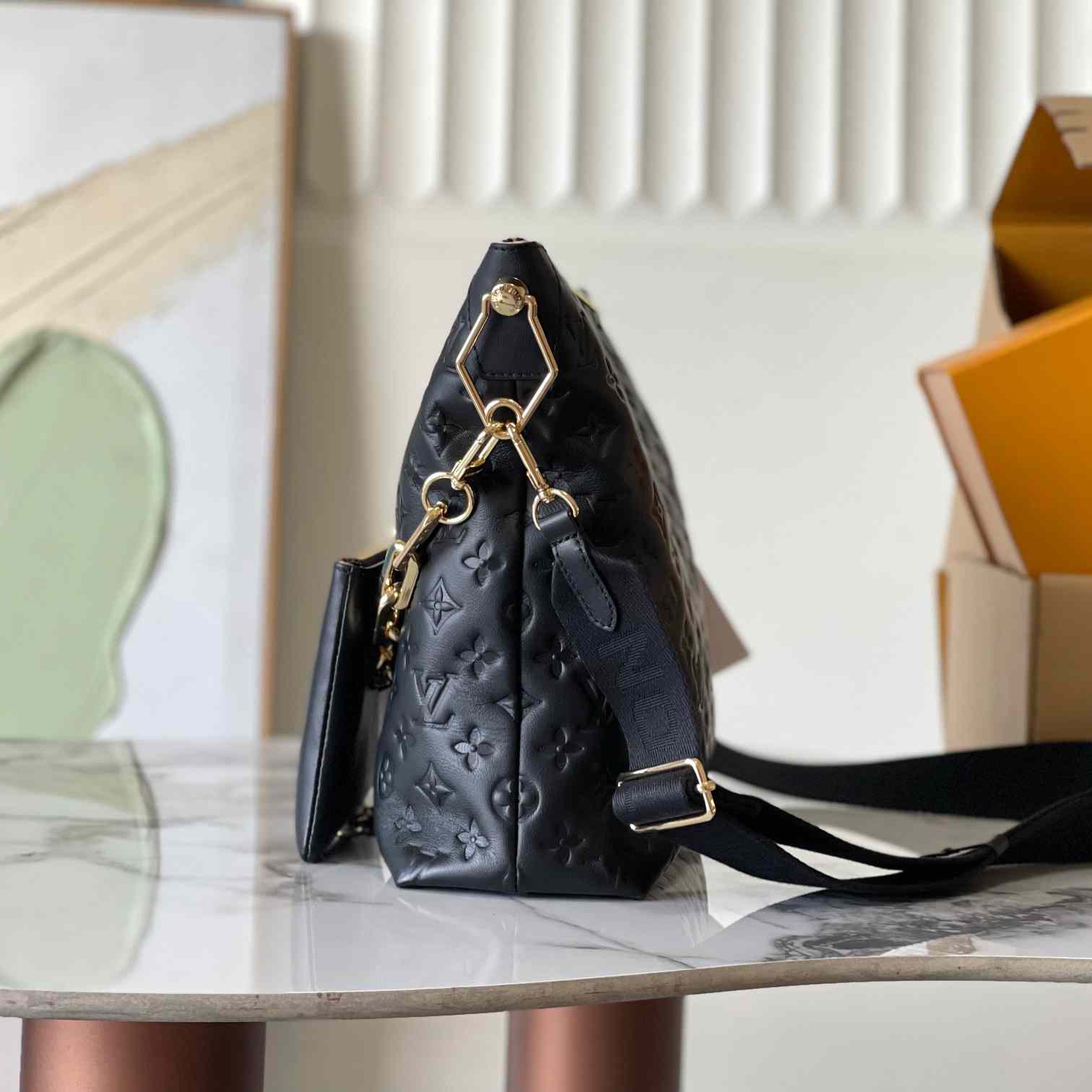Louis Vuitton Coussin Hobo MM  M12068 - PerfectKickZ