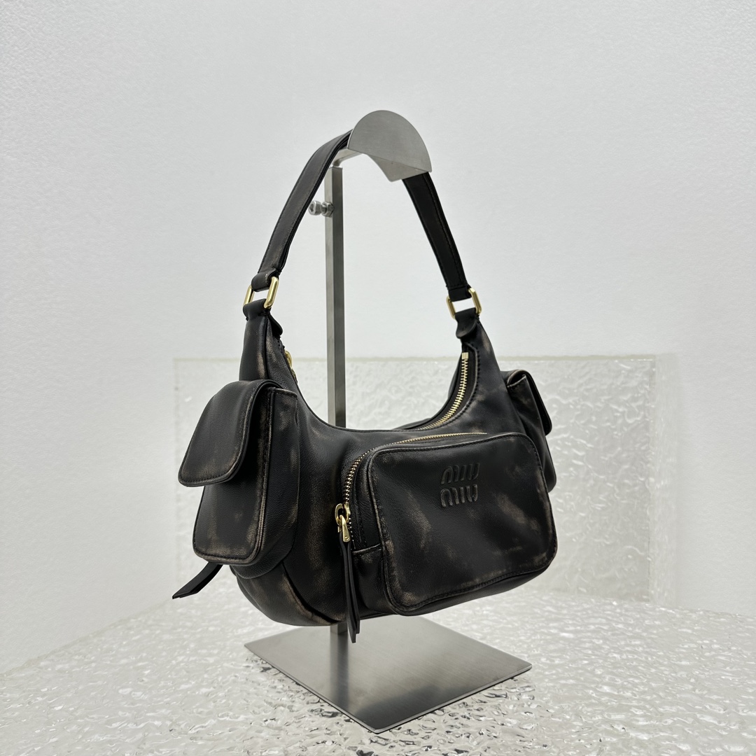 Miu Miu Nappa Leather Pocket Bag (21-12-6cm) - PerfectKickZ