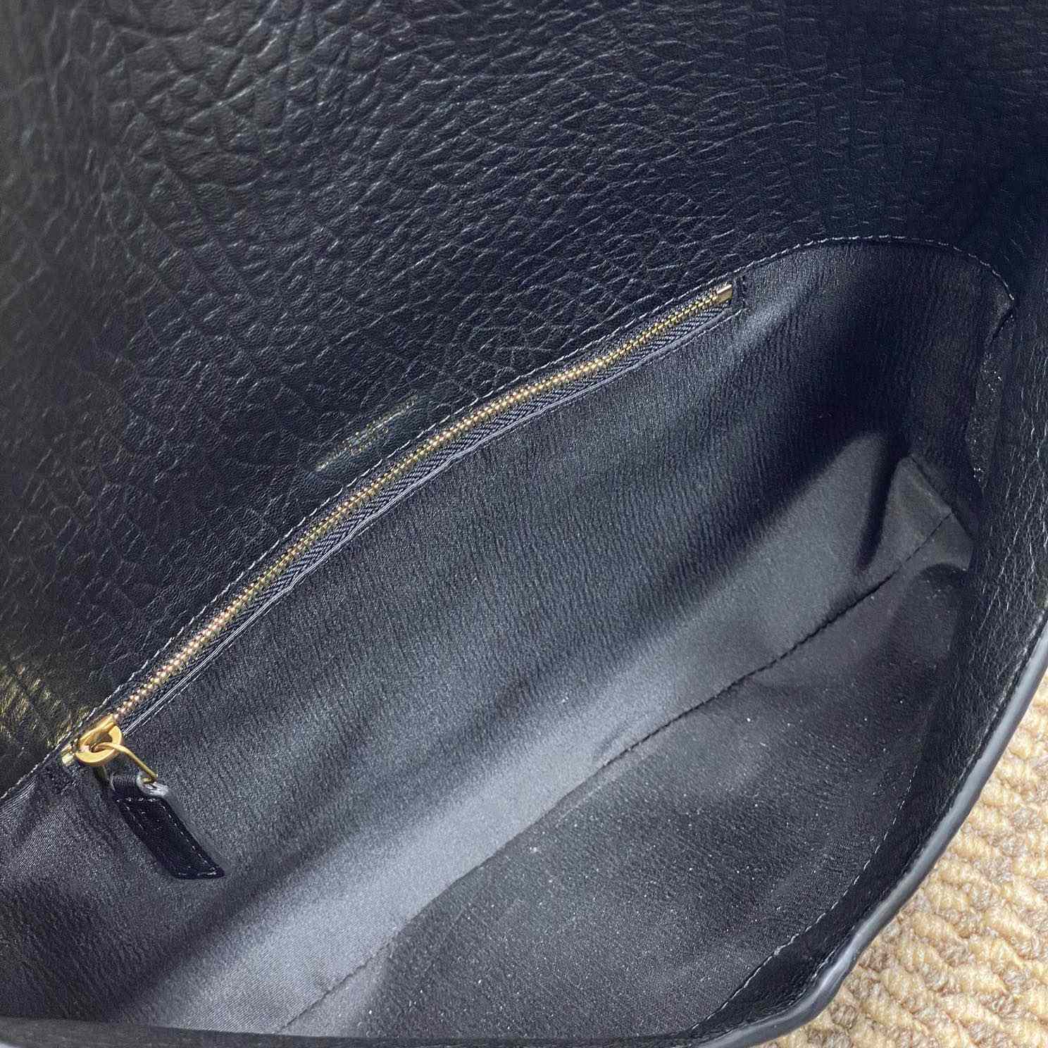 Saint Laurent Cassandre Large Envelope Pouch In Lambskin - 