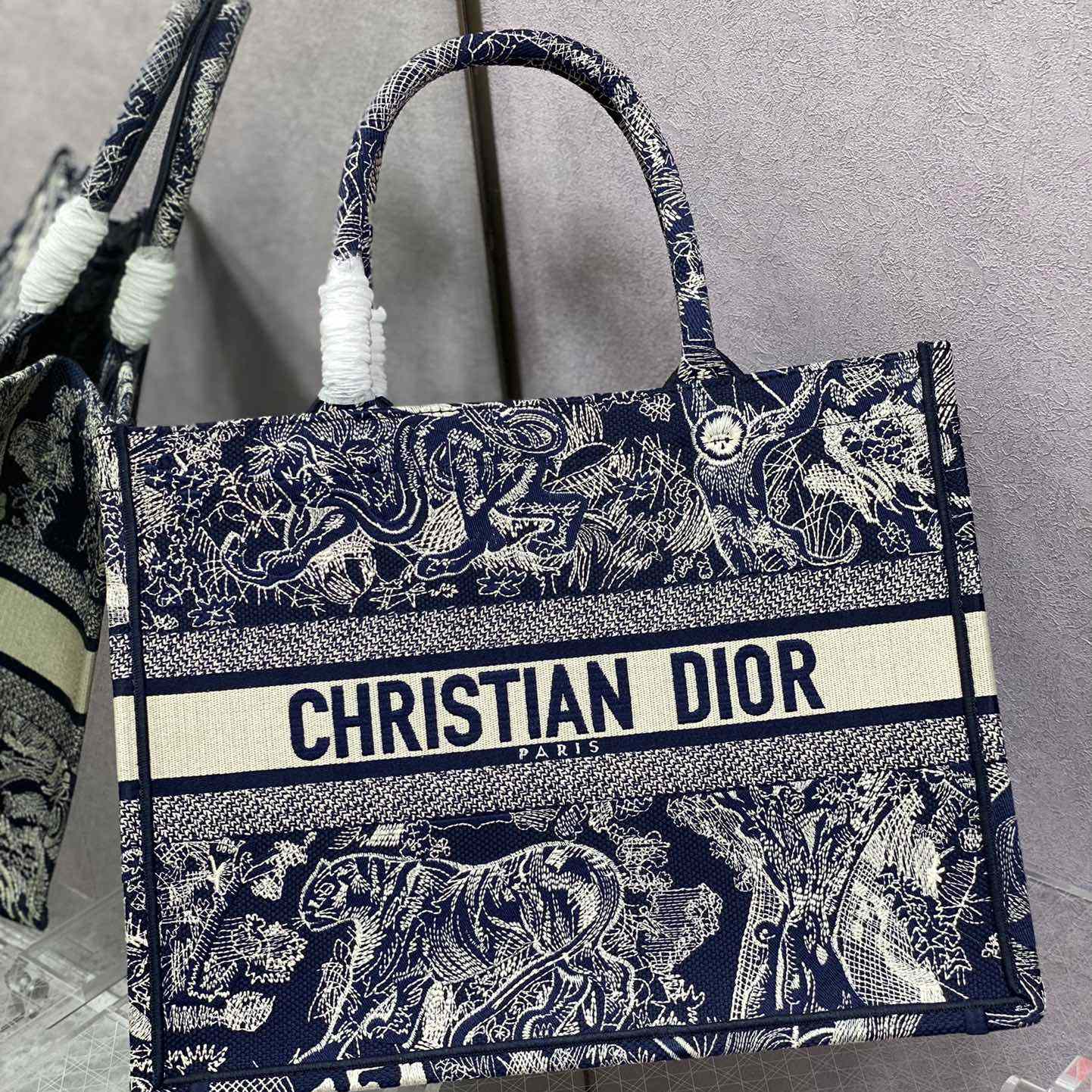 Dior Medium Dior Book Tote  - PerfectKickZ