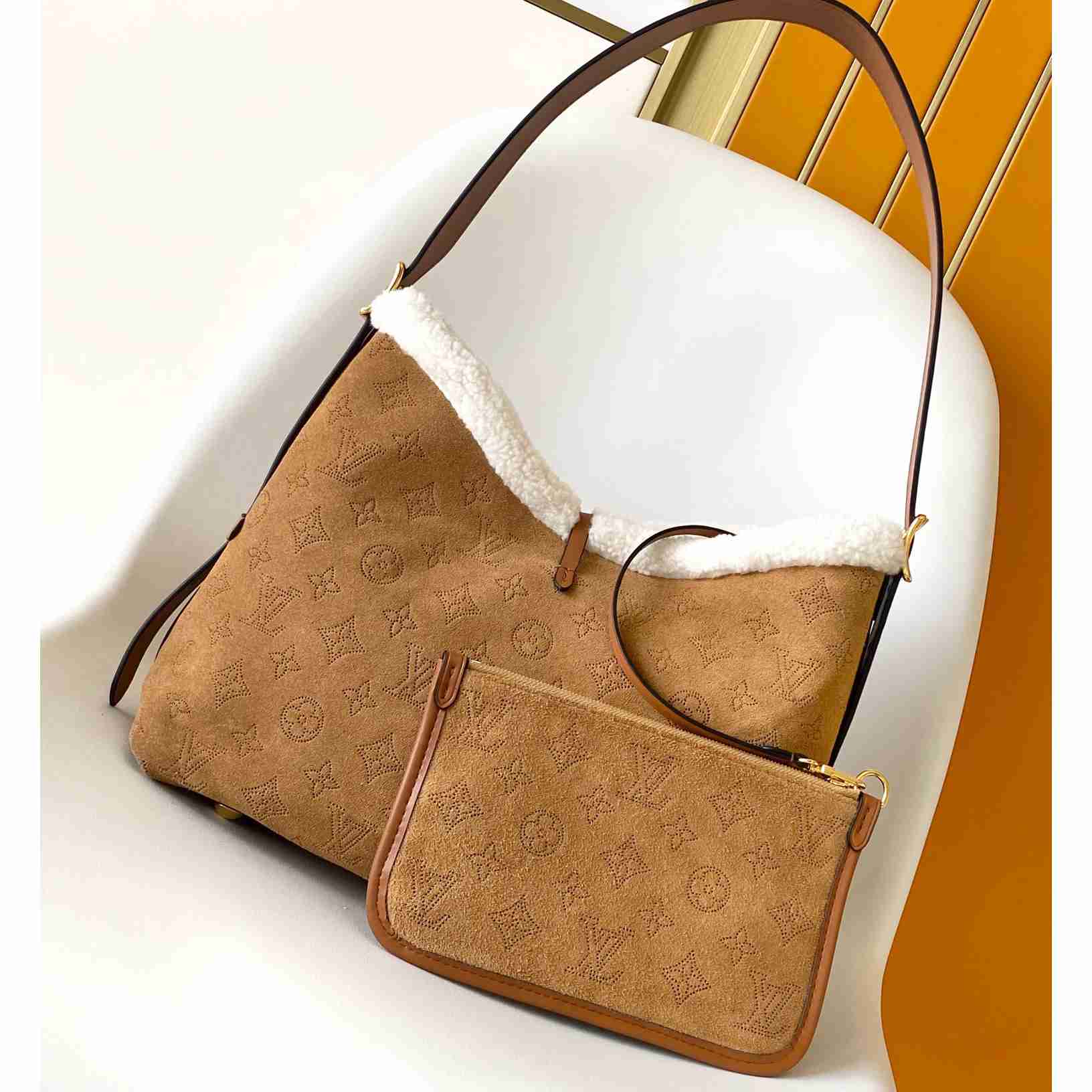 Louis Vuitton CarryAll PM  M11843 - PerfectKickZ
