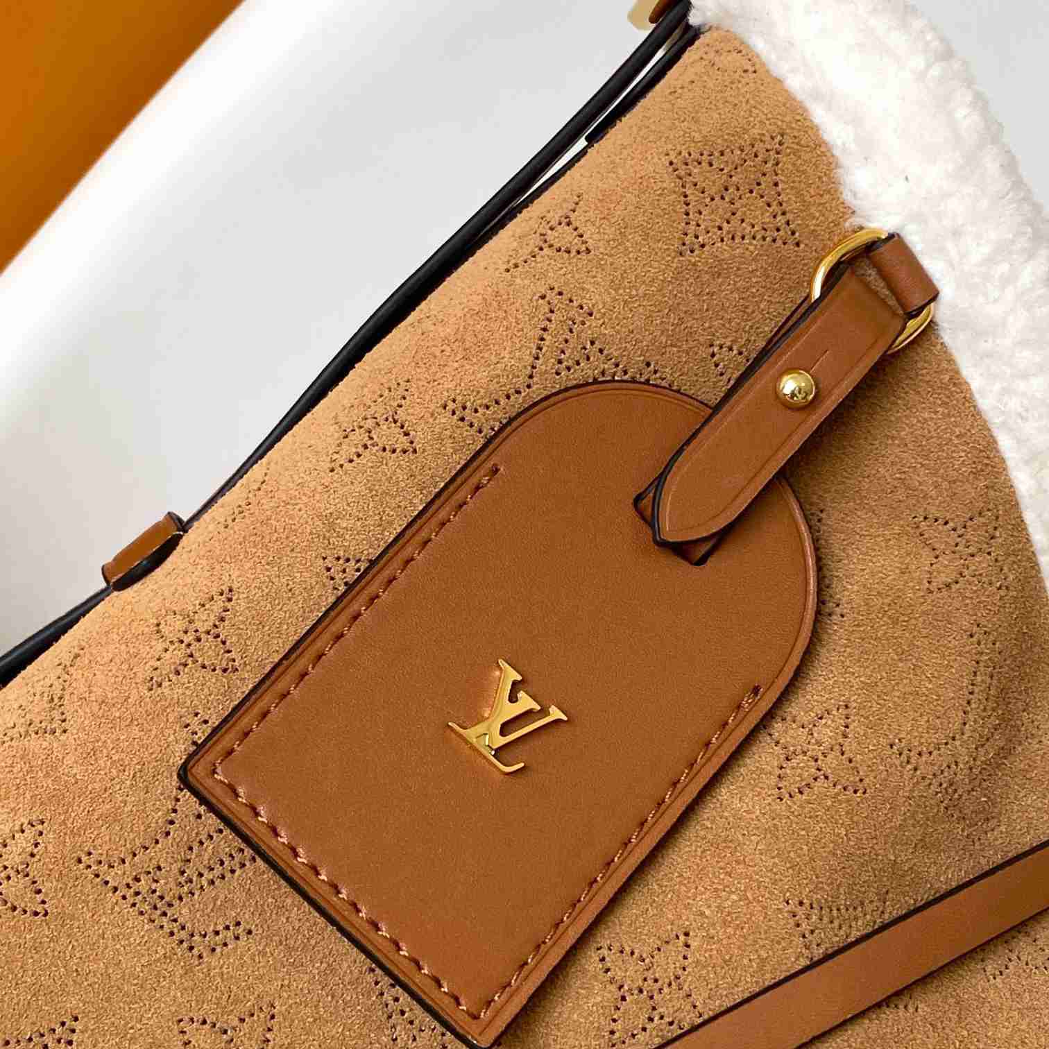 Louis Vuitton CarryAll PM  M11843 - PerfectKickZ