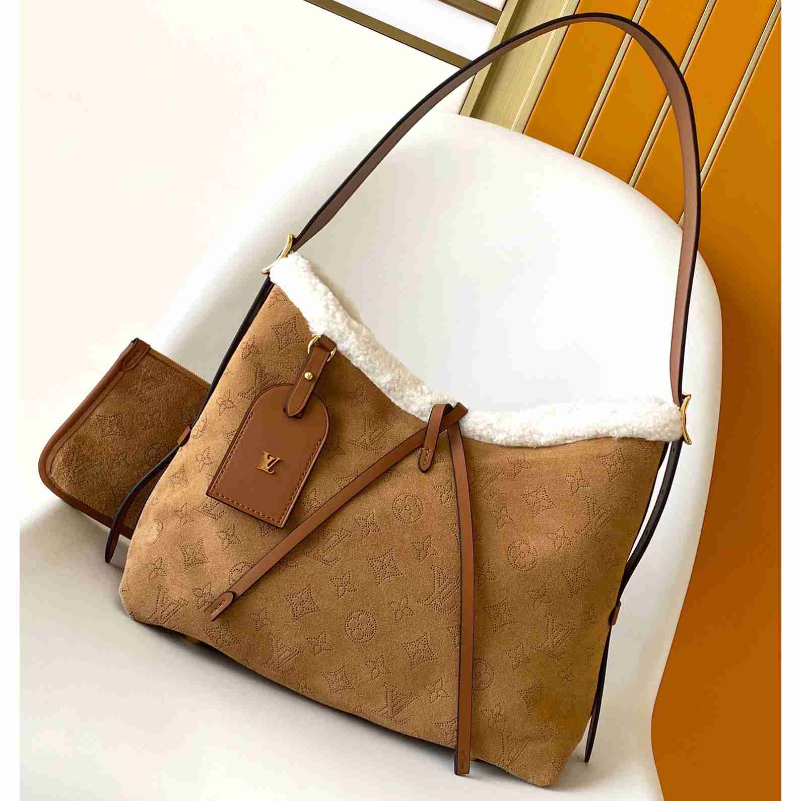 Louis Vuitton CarryAll PM  M11843 - PerfectKickZ