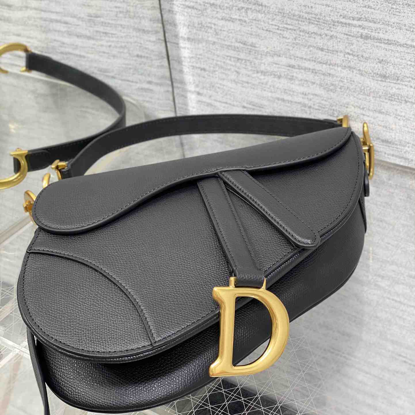 Dior Saddle Bag    24×6×18cm - PerfectKickZ